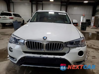 Piąte zdjęcie samochodu w środku: 2017 BMW X3 XDRIVE28I VIN:5UXWX9C55H0D98479 - miniatura