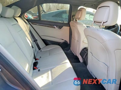 Zdjęcie 10 z 11 samochodu: 2011 MERCEDES-BENZ C 250 4MATIC VIN:WDDGF8FB7BA505041 - miniatura