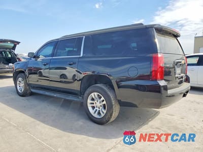 Drugie zdjęcie samochodu z przodu: 2019 CHEVROLET SUBURBAN K1500 LT VIN:1GNSKHKC2KR336683 - miniatura