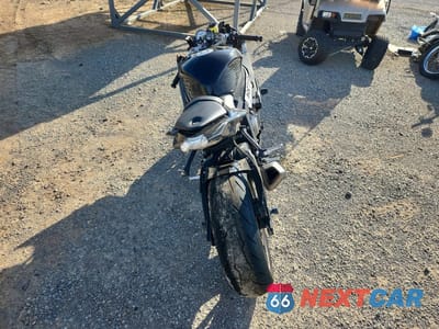 Czwarte zdjęcie samochodu z boku: 2012 BMW S 1000 RR VIN:WB105340XCZL15883 - miniatura