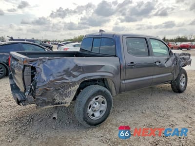 Trzecie zdjęcie samochodu z tyłu: 2023 TOYOTA TACOMA DOUBLE CAB VIN:3TYAX5GN7PT079113 - miniatura