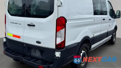 Czwarte zdjęcie samochodu z boku: 2019 FORD TRANSIT T-150 VIN:1FTYE1ZM9KKA31058 - miniatura
