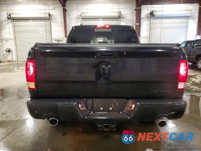 Zdjęcie 6 z 12 samochodu: 2019 RAM 1500 CLASSIC SLT VIN:1C6RR7LTXKS631591 - miniatura