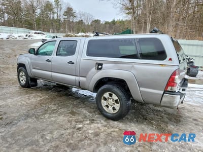 Drugie zdjęcie samochodu z przodu: 2014 TOYOTA TACOMA V6 VIN:3TMMU4FN5EM070811 - miniatura