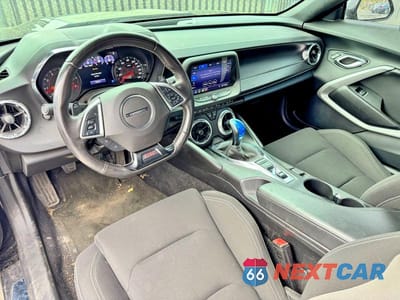 Zdjęcie 9 z 10 samochodu: 2019 CHEVROLET CAMARO SS VIN:1G1FE1R76K0151129 - miniatura