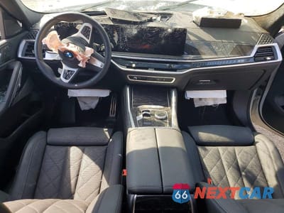 Zdjęcie 8 z 13 samochodu: 2026 BMW X6 XDRIVE40I VIN:5UX33EX07T9134090 - miniatura