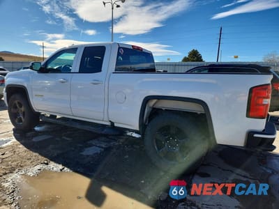 Drugie zdjęcie samochodu z przodu: 2018 GMC SIERRA K1500 VIN:1GTV2LECXJZ229593 - miniatura