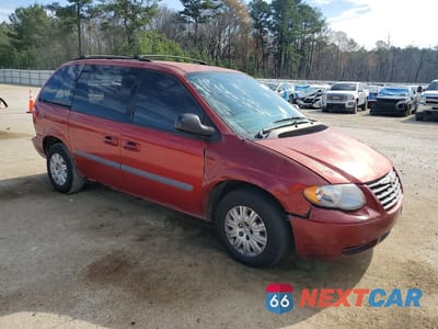 Czwarte zdjęcie samochodu z boku: 2007 CHRYSLER TOWN & COUNTRY LX VIN:1A4GJ45R47B118037 - miniatura