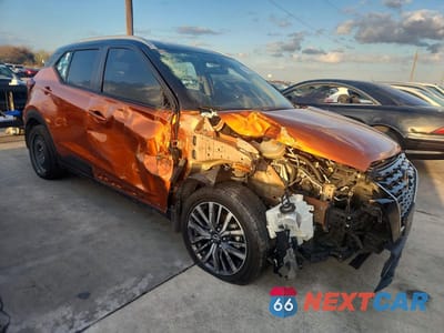 Czwarte zdjęcie samochodu z boku: 2023 NISSAN KICKS SV VIN:3N1CP5CVXPL539514 - miniatura