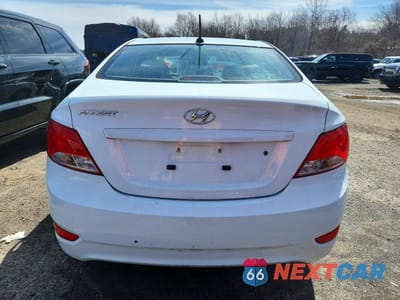 Zdjęcie 6 z 12 samochodu: 2016 HYUNDAI ACCENT SE VIN:KMHCT4AE0GU082719 - miniatura