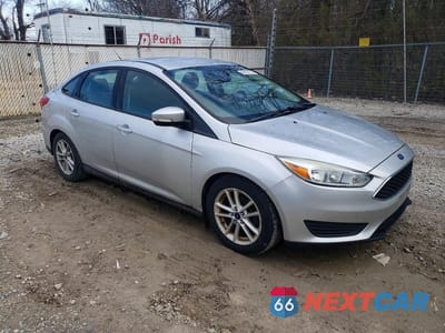 Czwarte zdjęcie samochodu z boku: 2016 FORD FOCUS SE VIN:1FADP3F24GL274596 - miniatura