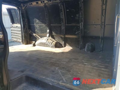 Zdjęcie 11 z 12 samochodu: 2018 CHEVROLET EXPRESS 2500 CARGO DELIVERY VAN VIN:1GCWGAFP3J1336429 - miniatura