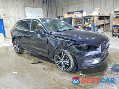 Czwarte zdjęcie samochodu z boku: 2019 VOLVO XC60 T5 VIN:LYV102RK4KB215634 - miniatura