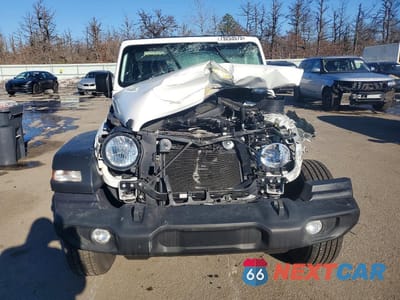 Piąte zdjęcie samochodu w środku: 2021 JEEP WRANGLER VIN:1C4HJXDN6MW762749 - miniatura