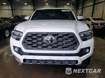 Piąte zdjęcie samochodu w środku: 2023 TOYOTA TACOMA TRD OFF-ROAD VIN:3TMDZ5BN1PM156519 - miniatura