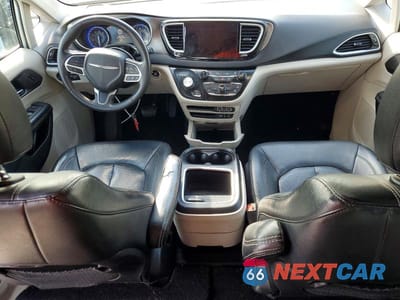 Zdjęcie 8 z 12 samochodu: 2022 CHRYSLER PACIFICA TOURING L VIN:2C4RC1BG7NR138999 - miniatura