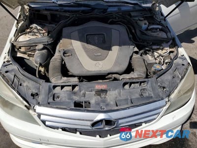 Zdjęcie 11 z 12 samochodu: 2011 MERCEDES-BENZ C 300 VIN:WDDGF5EBXBR156815 - miniatura