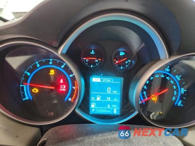 Zdjęcie 9 z 12 samochodu: 2015 CHEVROLET CRUZE LS VIN:1G1PA5SG4F7109234 - miniatura