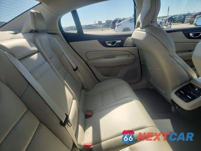 Zdjęcie 10 z 12 samochodu: 2019 VOLVO S60 T6 INSCRIPTION VIN:7JRA22TL5KG001138 - miniatura