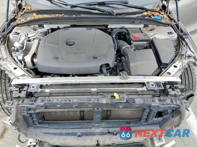 Zdjęcie 12 z 14 samochodu: 2021 VOLVO V60 CROSS COUNTRY T5 MOMENTUM VIN:YV4102WK4M1067822 - miniatura