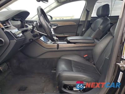 Zdjęcie 7 z 13 samochodu: 2019 AUDI A8 L VIN:WAU8DAF81KN018925 - miniatura