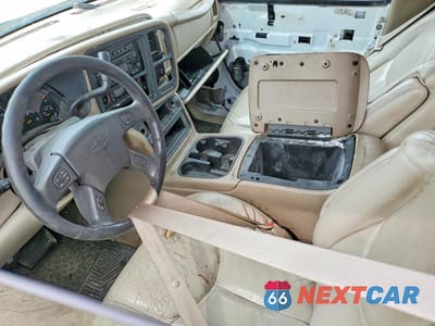 Zdjęcie 7 z 13 samochodu: 2005 CHEVROLET TAHOE K1500 VIN:1GNEK13T95J210200 - miniatura