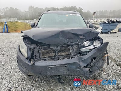 Piąte zdjęcie samochodu w środku: 2017 VOLKSWAGEN TIGUAN S VIN:WVGBV7AX3HK040437 - miniatura