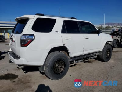 Trzecie zdjęcie samochodu z tyłu: 2020 TOYOTA 4RUNNER SR5 PREMIUM VIN:JTEBU5JR5L5806720 - miniatura