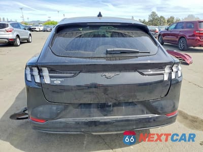 Zdjęcie 6 z 12 samochodu: 2023 FORD MUSTANG MACH-E PREMIUM VIN:3FMTK3SU7PMA33671 - miniatura