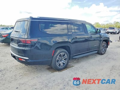 Trzecie zdjęcie samochodu z tyłu: 2025 JEEP WAGONEER L SERIES I VIN:1C4SJSAP9SS506348 - miniatura