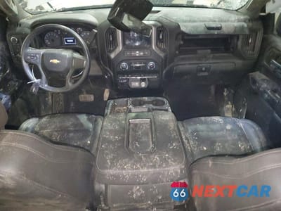 Zdjęcie 8 z 12 samochodu: 2024 CHEVROLET SILVERADO K1500 VIN:1GCUDAEDXRZ311404 - miniatura