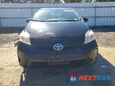 Piąte zdjęcie samochodu w środku: 2013 TOYOTA PRIUS TWO VIN:JTDKN3DU7D5632477 - miniatura