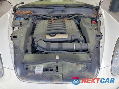 Zdjęcie 12 z 12 samochodu: 2011 PORSCHE CAYENNE VIN:WP1AA2A28BLA01944 - miniatura