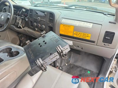 Zdjęcie 9 z 10 samochodu: 2013 CHEVROLET SILVERADO C3500 VIN:1GB5CZEG3DZ248983 - miniatura