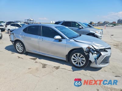 Czwarte zdjęcie samochodu z boku: 2024 TOYOTA CAMRY LE VIN:4T1C11AK0RU903640 - miniatura