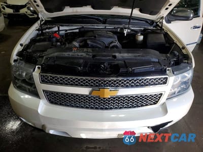 Zdjęcie 12 z 14 samochodu: 2012 CHEVROLET SUBURBAN K1500 LTZ VIN:1GNSKKE71CR201496 - miniatura