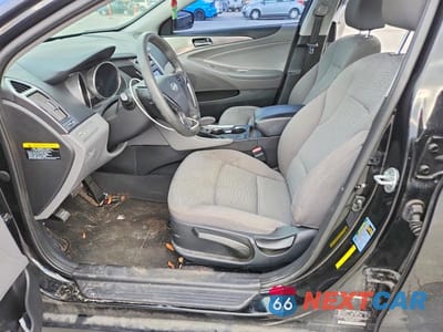 Zdjęcie 7 z 11 samochodu: 2015 HYUNDAI SONATA HYBRID BASE VIN:KMHEC4A44FA137110 - miniatura