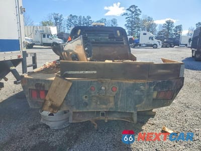 Zdjęcie 6 z 12 samochodu: 2011 DODGE RAM CHASSIS CAB FLATBED TRUCK VIN:3D6WZ4EL0BG637778 - miniatura