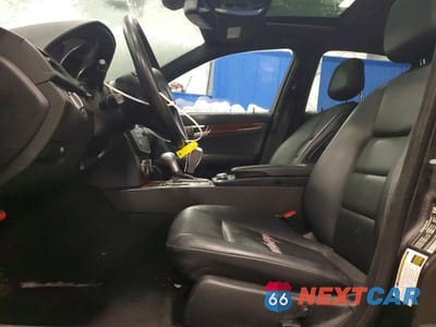 Zdjęcie 7 z 11 samochodu: 2009 MERCEDES-BENZ C 300 4MATIC VIN:WDDGF81X19F270037 - miniatura