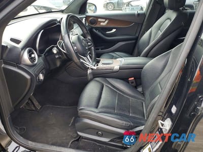 Zdjęcie 7 z 12 samochodu: 2021 MERCEDES-BENZ GLC 300 4MATIC VIN:W1N0G8EB9MV285190 - miniatura