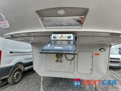 Zdjęcie 7 z 10 samochodu: 2011 KEYSTONE MONTANA CAMPER VIN:4YDF33327BA740607 - miniatura