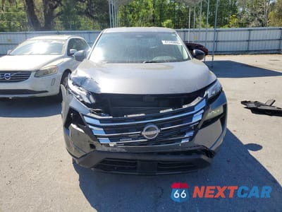 Piąte zdjęcie samochodu w środku: 2025 NISSAN ROGUE S VIN:5N1BT3AA5SC837882 - miniatura