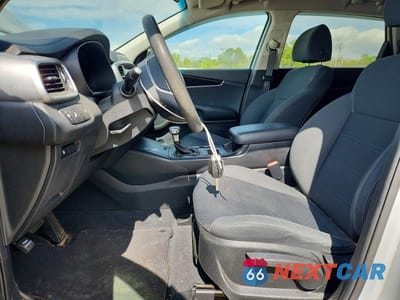 Zdjęcie 7 z 14 samochodu: 2020 KIA SORENTO LX VIN:5XYPG4A37LG660187 - miniatura