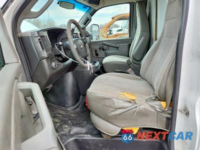 Zdjęcie 7 z 12 samochodu: 2016 CHEVROLET EXPRESS G3500 VIN:1GB3GSCG6G1124800 - miniatura