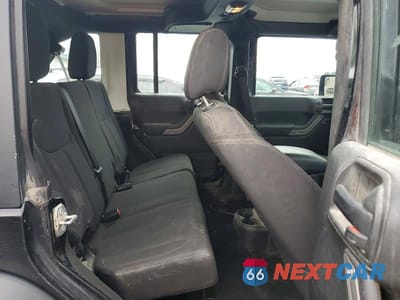 Zdjęcie 10 z 12 samochodu: 2018 JEEP WRANGLER UNLIMITED SPORT VIN:1C4BJWKG5JL892894 - miniatura