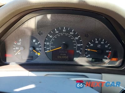 Zdjęcie 9 z 13 samochodu: 2002 MERCEDES-BENZ E 320 4MATIC VIN:WDBJF82J92X072086 - miniatura