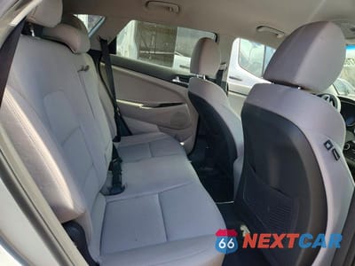 Zdjęcie 10 z 11 samochodu: 2019 HYUNDAI TUCSON SE VIN:KM8J23A40KU880965 - miniatura