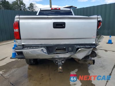 Zdjęcie 6 z 11 samochodu: 2015 GMC SIERRA K2500 SLT VIN:1GT12ZE81FF645196 - miniatura