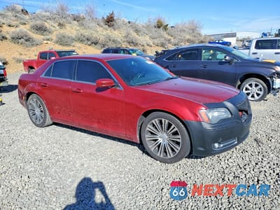 Czwarte zdjęcie samochodu z boku: 2014 CHRYSLER 300 S VIN:2C3CCABG6EH145331 - miniatura