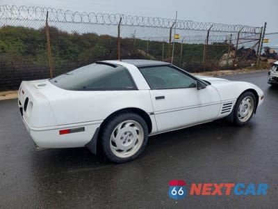 Trzecie zdjęcie samochodu z tyłu: 1991 CHEVROLET CORVETTE VIN:1G1YY2381M5107259 - miniatura